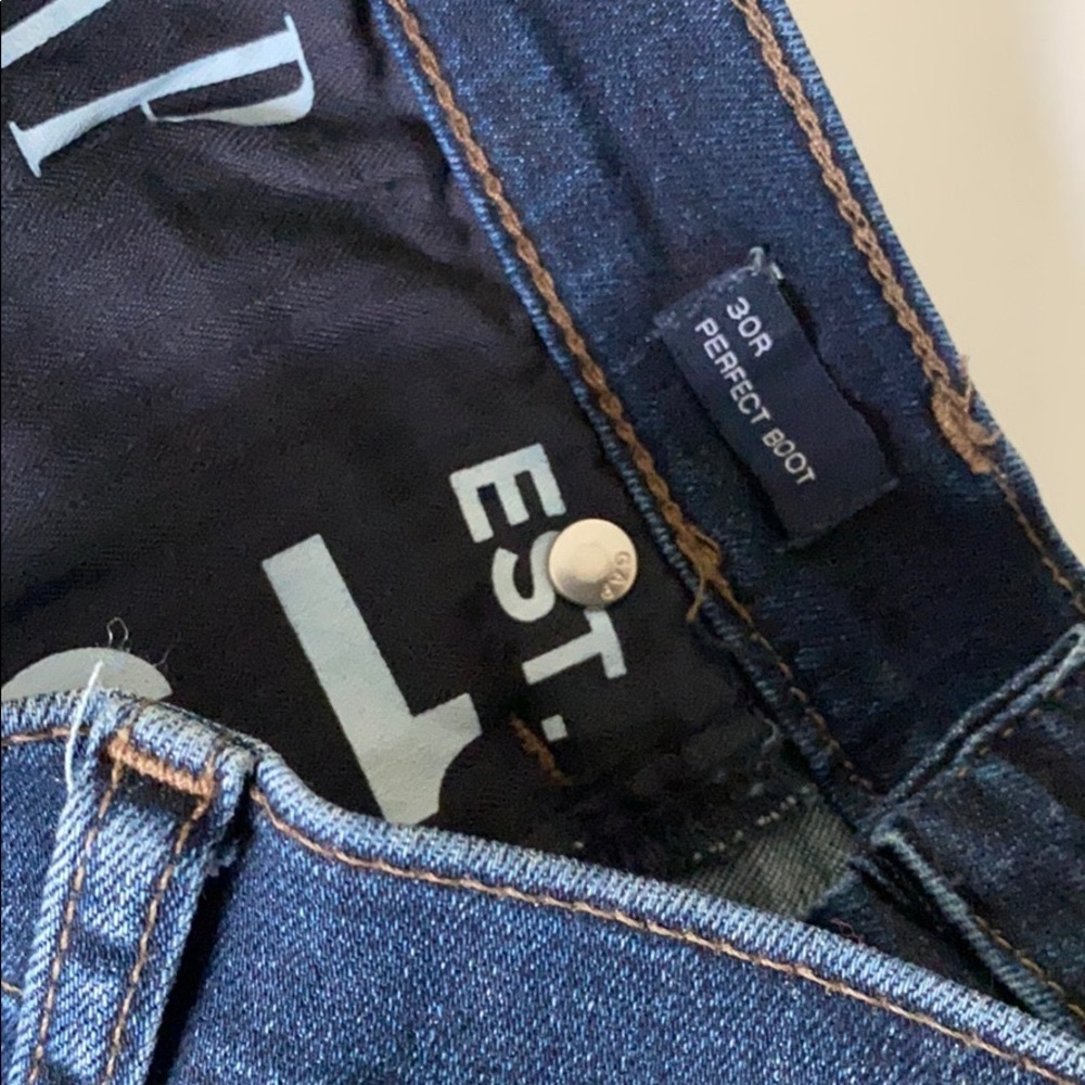 Gap Perfect Mid Rise Boot Jeans - Picture 4 of 7